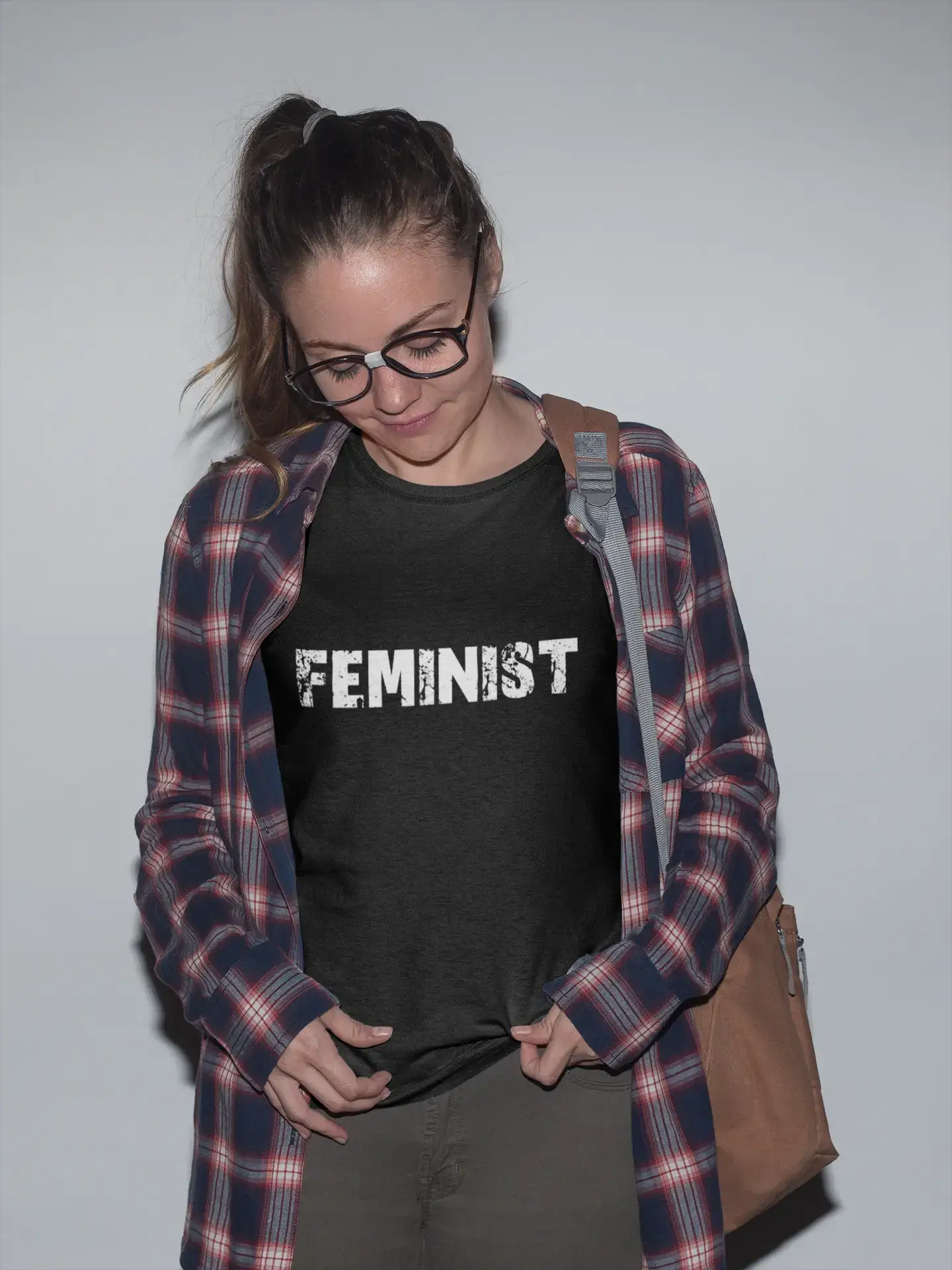 Feminist, Tshirt Femme, t Shirt Cadeau, t-Shirt avec Mots