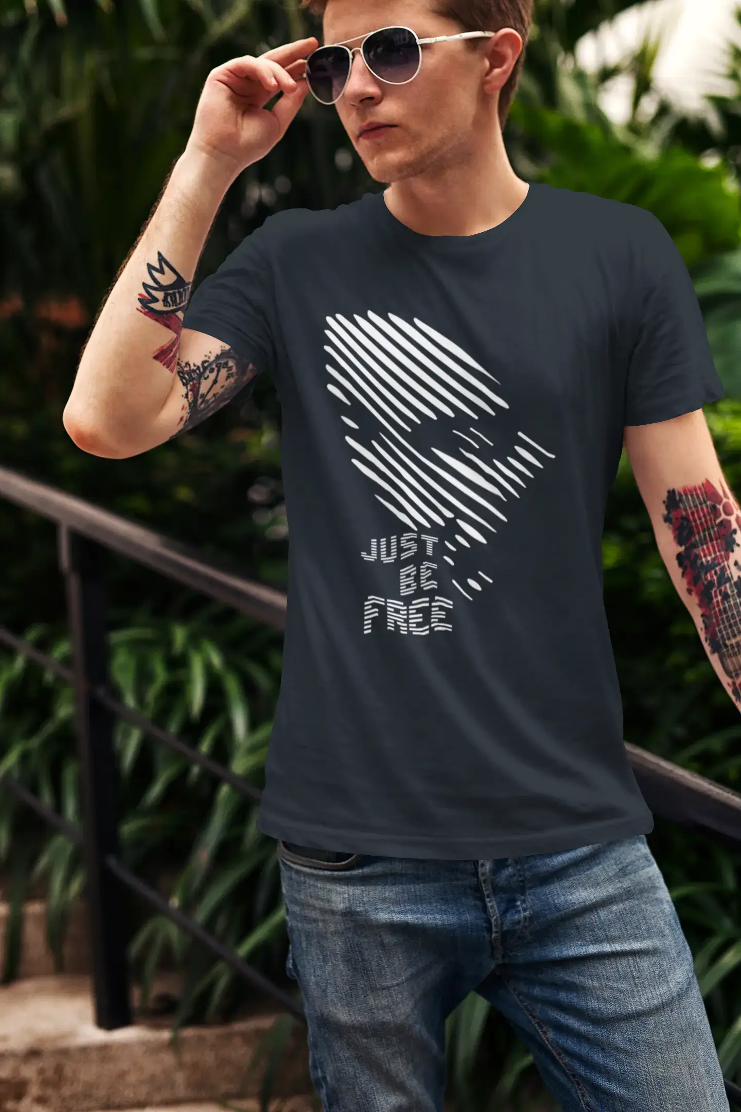 ULTRABASIC - Men's Graphic T-Shirt Just be FREE