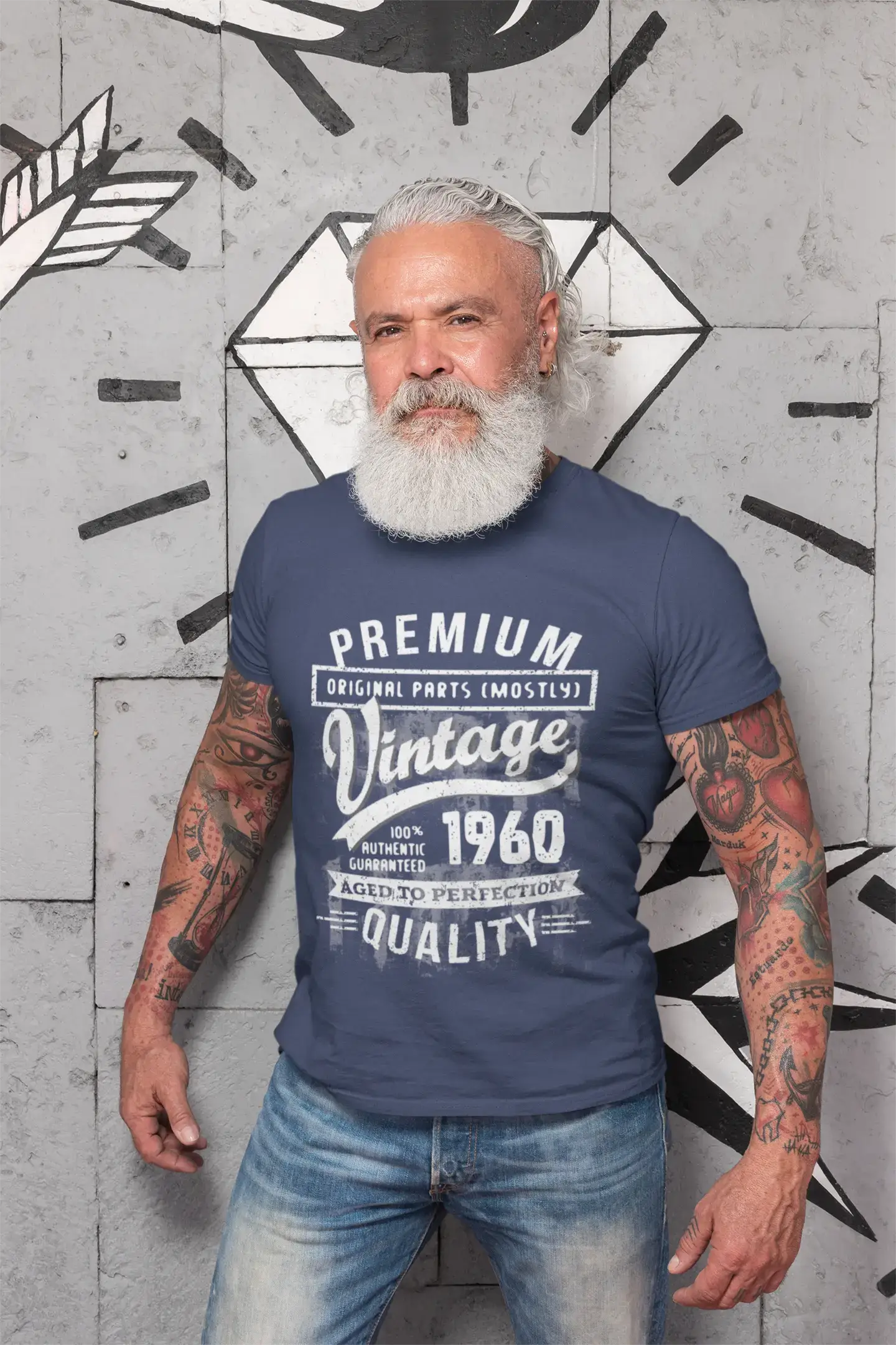 ULTRABASIC – <span>Grafisches</span> <span>Herren</span> -T-Shirt „1960 Aged to Perfection“ <span>als</span> <span>Geburtstagsgeschenk</span>