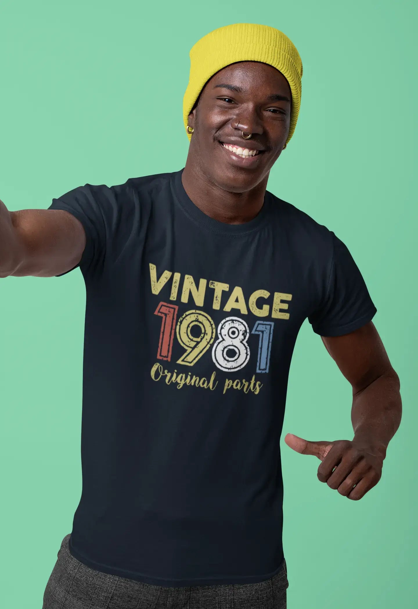 ULTRABASIC - Graphic Printed Men's Vintage 1981 T-Shirt Mouse Grey