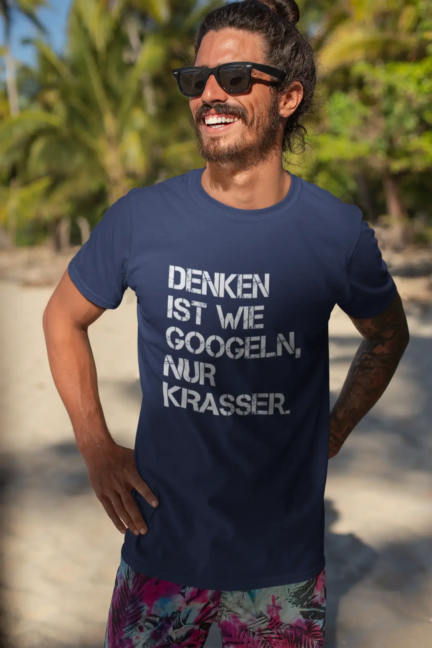 Men’s Graphic T-Shirt Denken ist wie Googeln, nur krasser Gift Idea