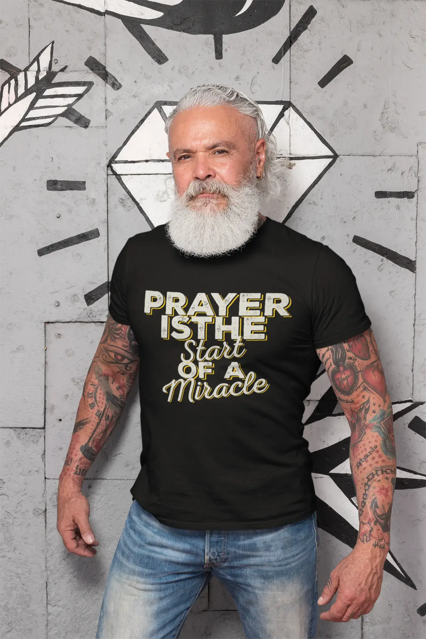 ULTRABASIC Herren-T-Shirt „Prayer is the Beginn of the Miracle – Bible Religious Shirt“.