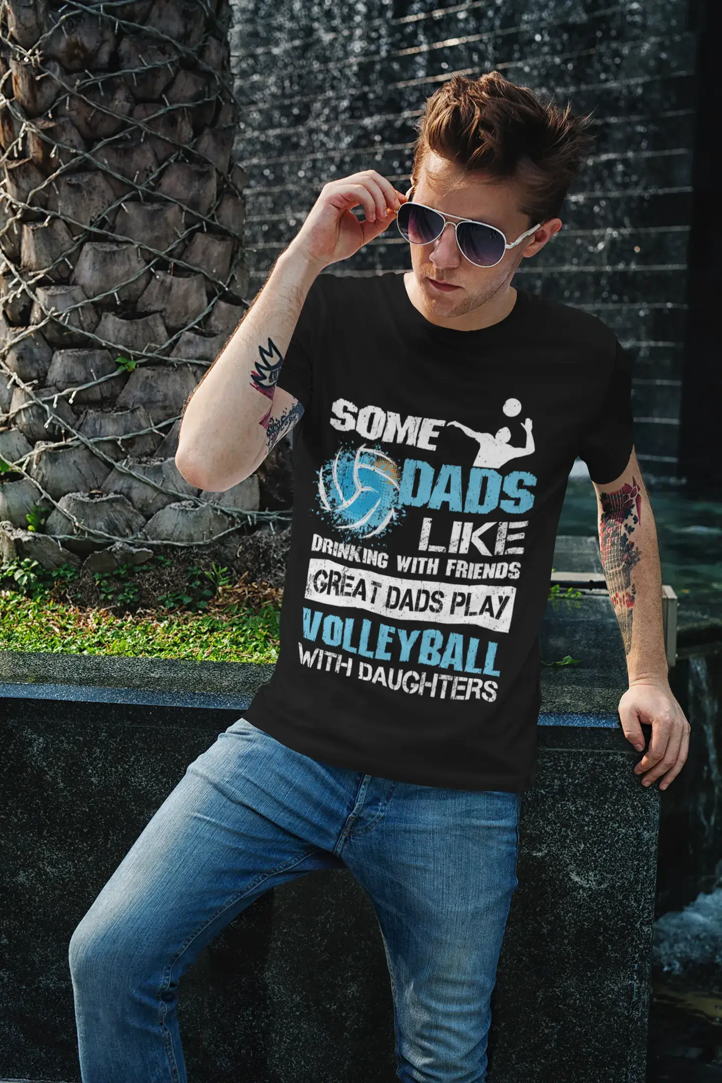 ULTRABASIC Herren-Grafik-T-Shirt Tolle Väter spielen Volleyball mit Tochterlieben – Geschenk für Volleyballspieler