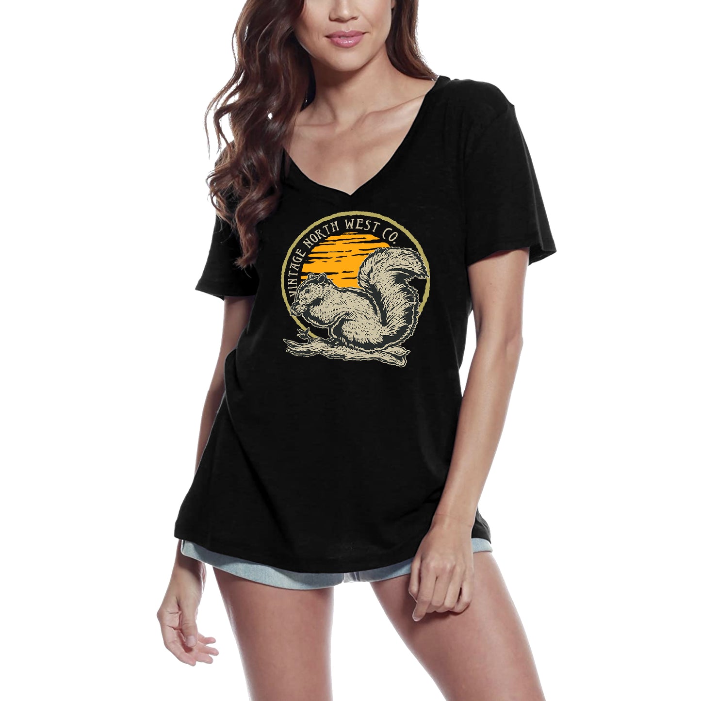 ULTRABASIC Grafik Damen T-Shirt mit V-Ausschnitt Eichhörnchen – North West Co – Vintage-Shirt