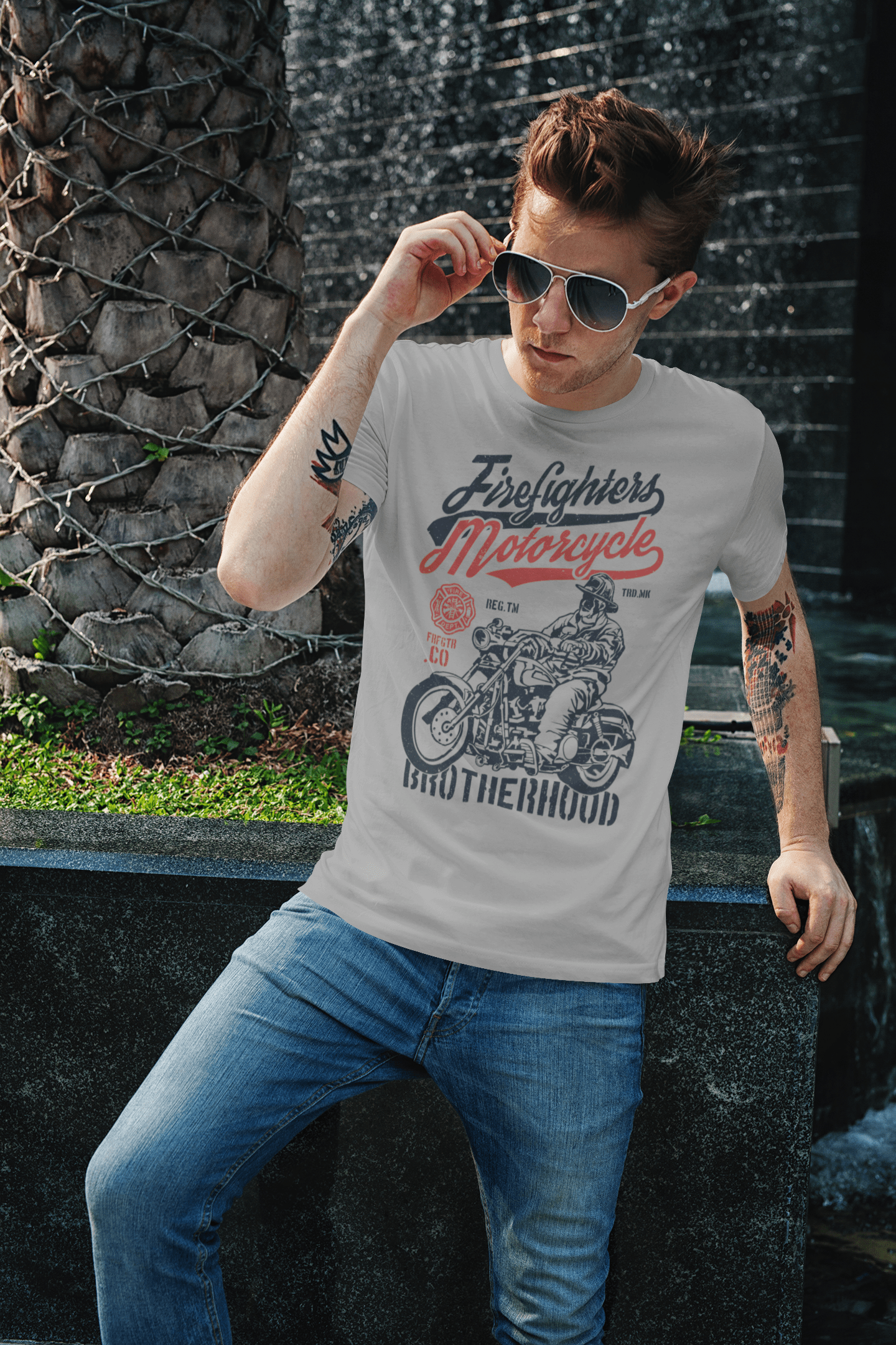 ULTRABASIC Men's T-Shirt Firefighters Motorcycle Brotherhood - Gift for Motorcyclists