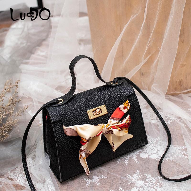 Brand Women's Handbags 2020 New Solid Color Lychee Pattern Scarf Pouch Shoulder Messenger Bag Mini ladies lock Hand bag sac