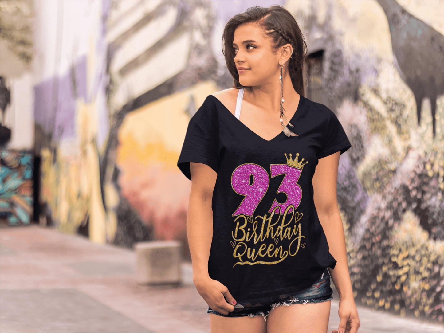 ULTRABASIC Women's T-Shirt 93rd Birthday Queen Shirt for Ladies - Novelty Gift
